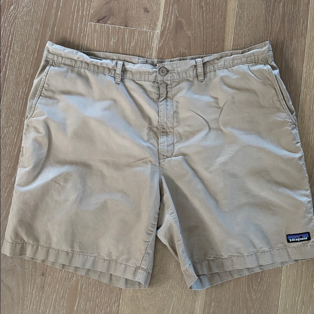 Patagonia Mens 40 khaki Shorts Hemp/Organic Cotton lightweight Hiking Camping